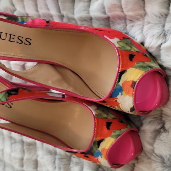 Women's Guess Pink Floral Strappy Peep Toe Stiletto Heeled Pumps Size 6 1/2 - Picture 4 of 7